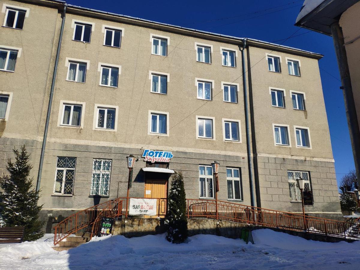 Комунальне Підприємство Готель Україна Zolochiv Ngoại thất bức ảnh